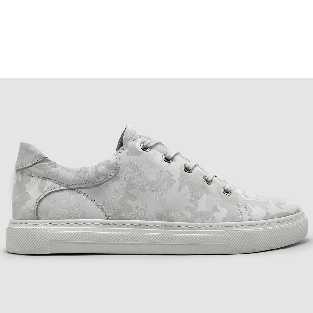 NEW KCR GROUP women's classic camo leather sneakers in white